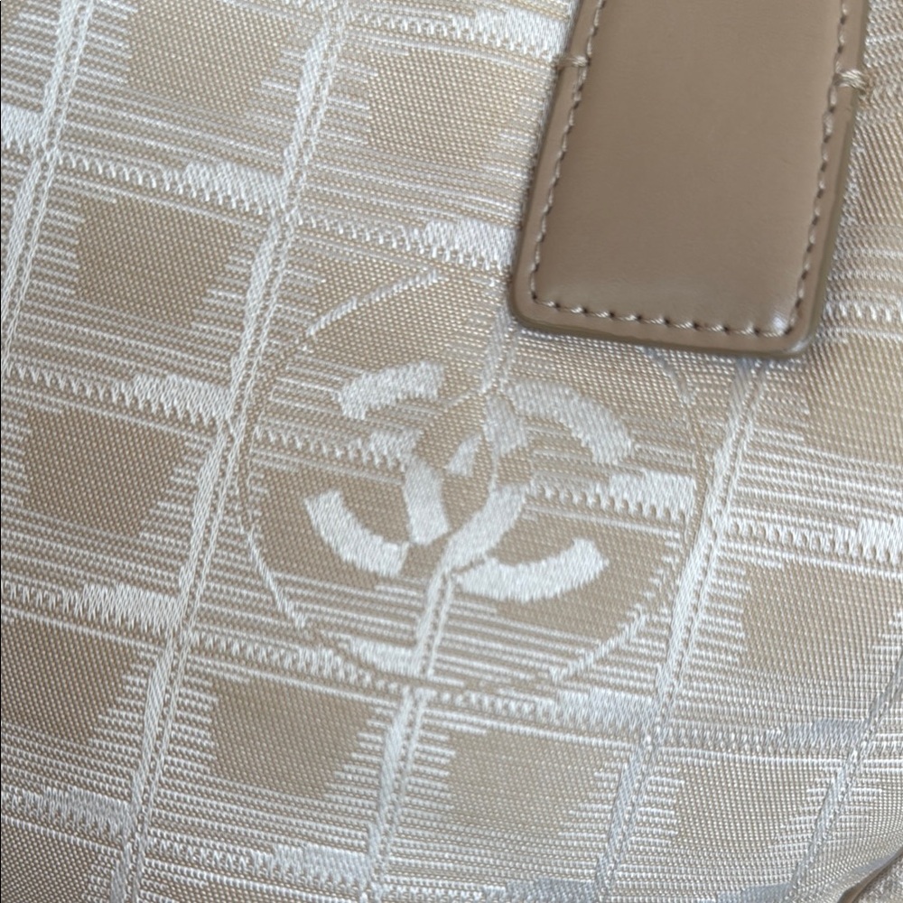 CHANEL Travel Line Beige Nylon Tote Bag - Picture 2 of 16